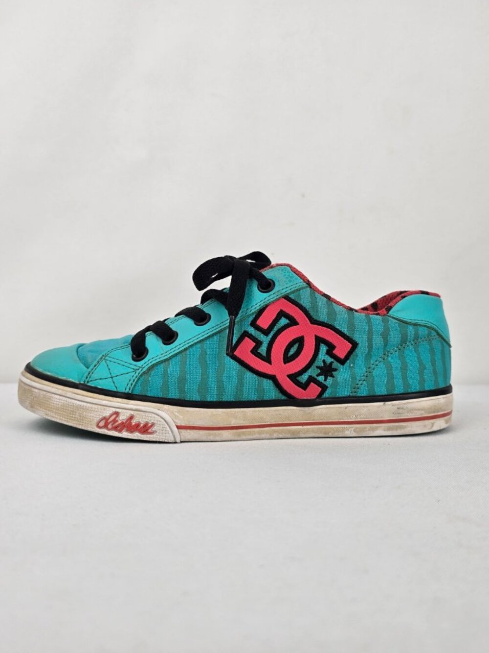 DC Shoes Youth Chelsea Graffik Watermelon Print Sneakers - Size 3